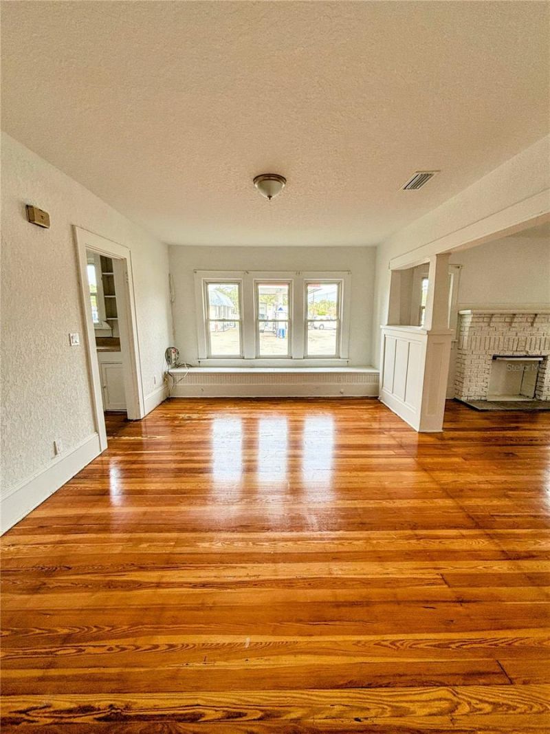 616 N Dixie Freeway, New Smyrna Beach, FL 32168 Photo