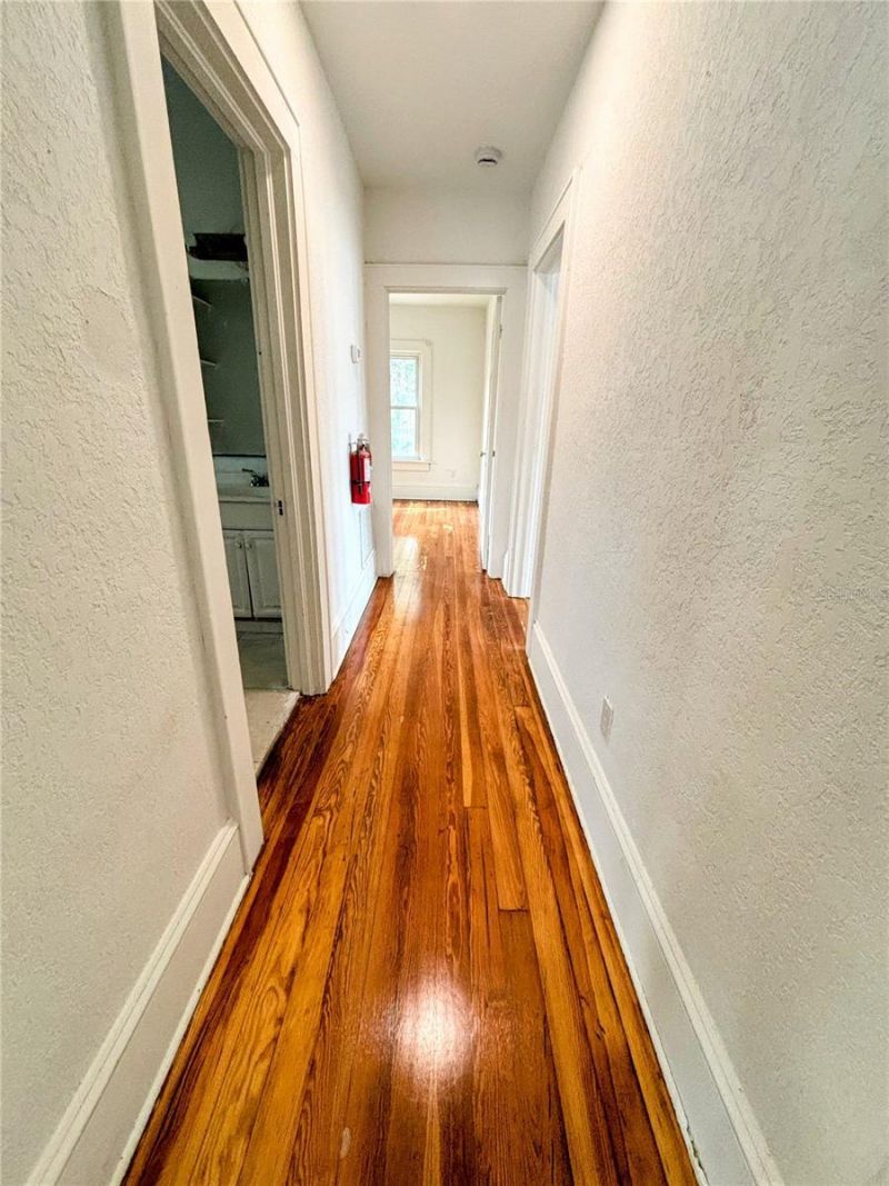 616 N Dixie Freeway, New Smyrna Beach, FL 32168 Photo