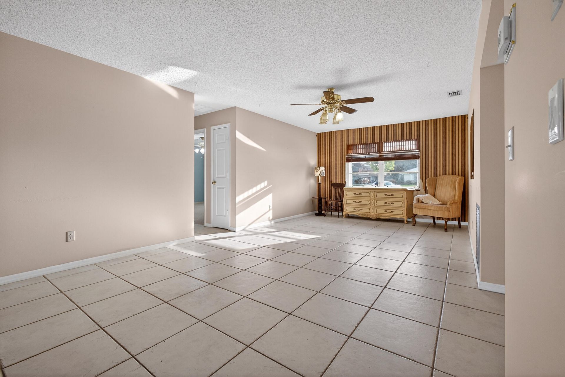 2092 SE Allamanda Drive, Port Saint Lucie, FL 34952 Photo