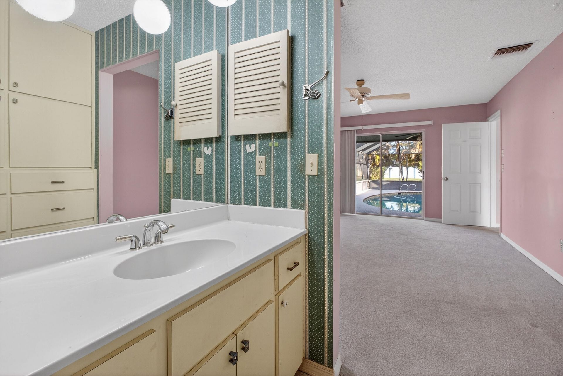 2092 SE Allamanda Drive, Port Saint Lucie, FL 34952 Photo