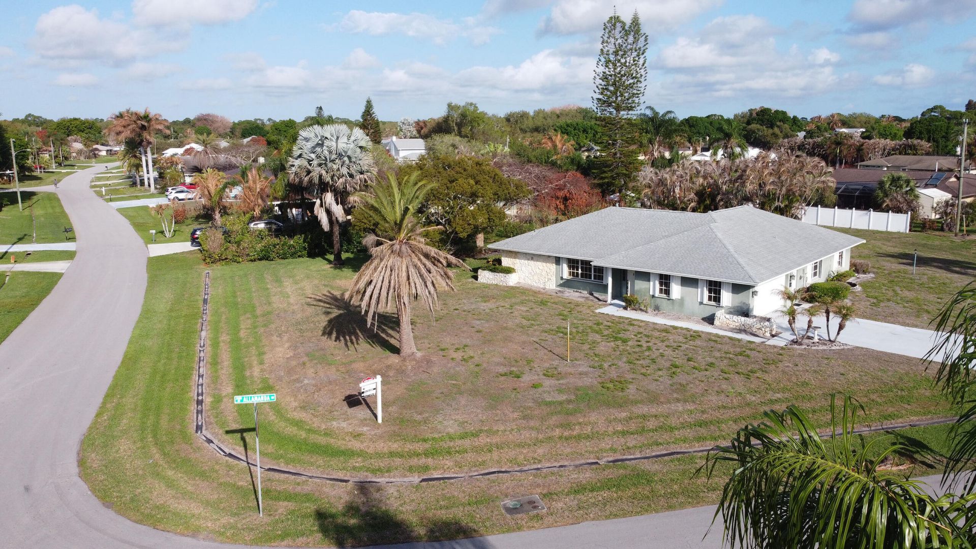 2092 SE Allamanda Drive, Port Saint Lucie, FL 34952 Photo