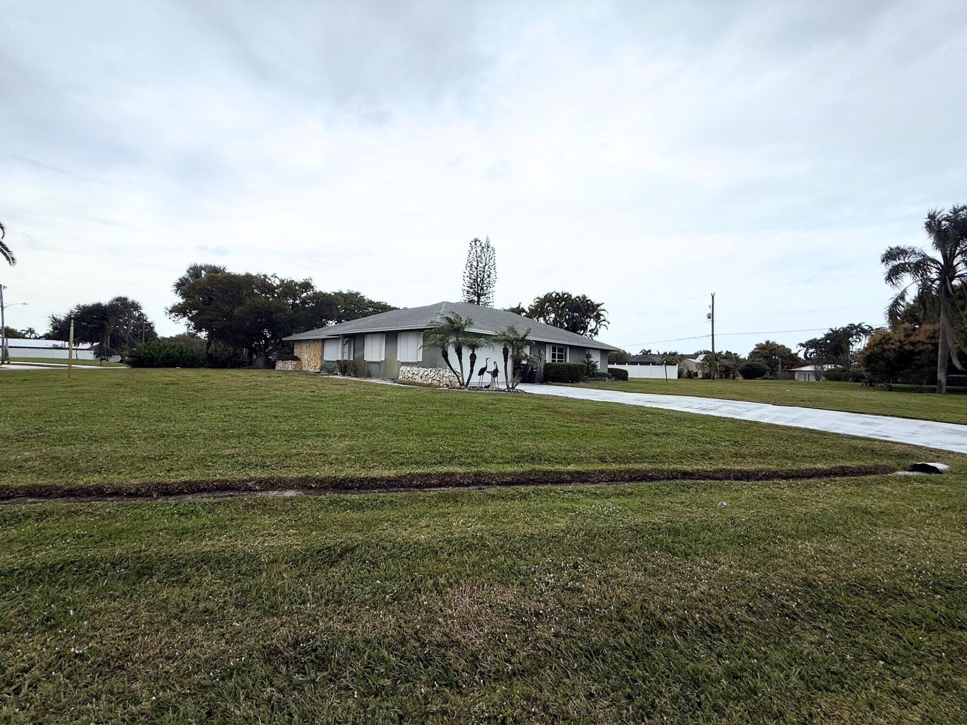 2092 SE Allamanda Drive, Port Saint Lucie, FL 34952 Photo