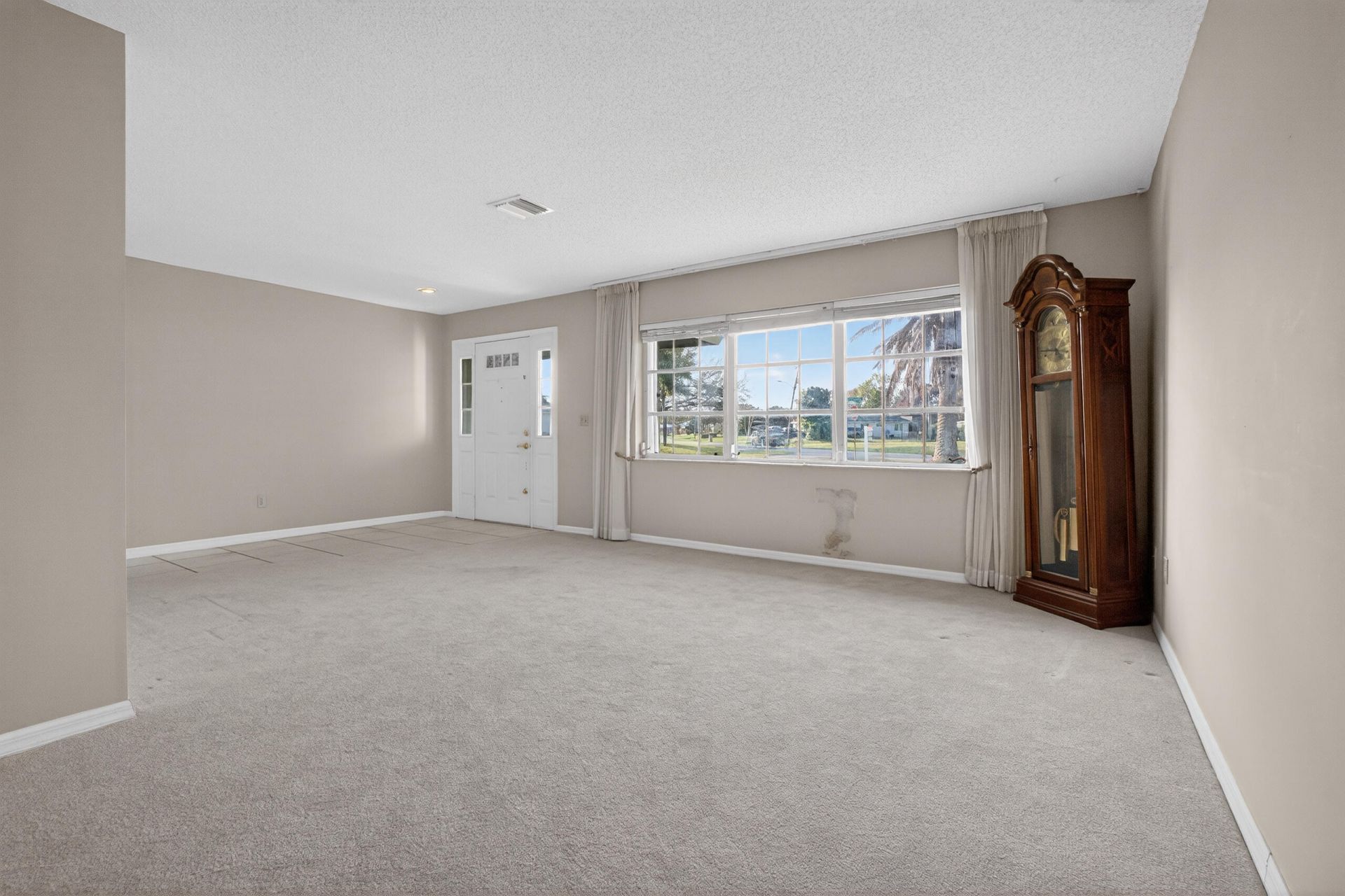 2092 SE Allamanda Drive, Port Saint Lucie, FL 34952 Photo