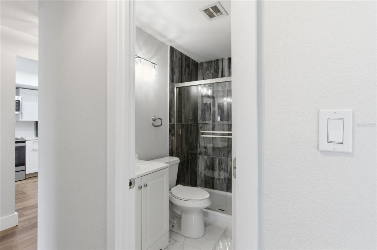 3500 Beneva Road, Unit 307, Sarasota, FL 34232 Photo