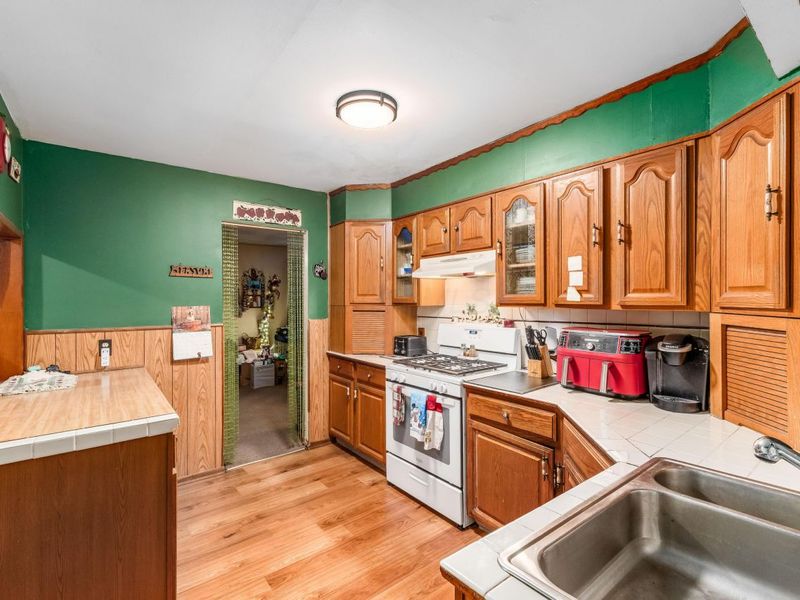 1646 Clyde Place, Columbus, OH 43227 Photo 14