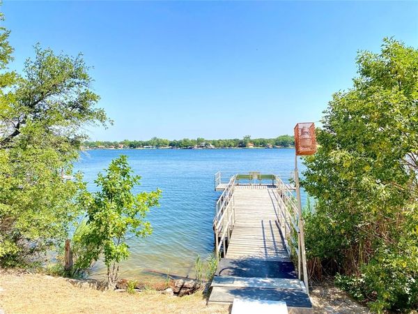 5106 Stoneridge Drive, Granbury, TX 76048