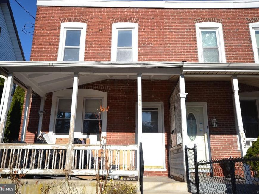 725 Brook Street, Bryn Mawr, PA 19010 Main Photo