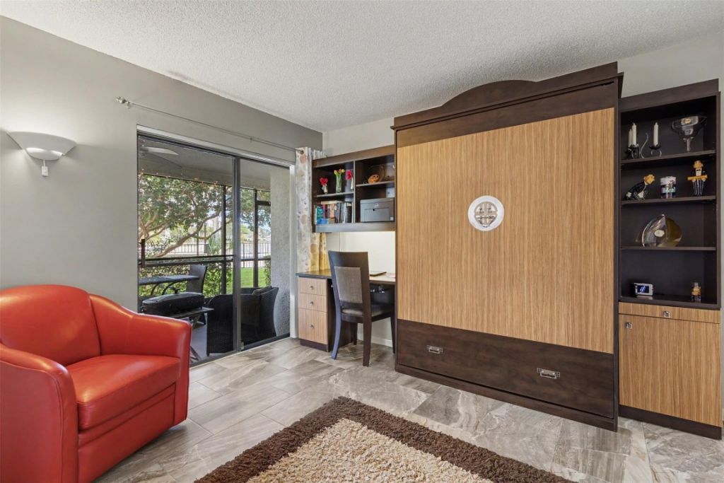 2307 S Cypress Bend Drive, Unit 106, Pompano Beach, FL 33069 Photo