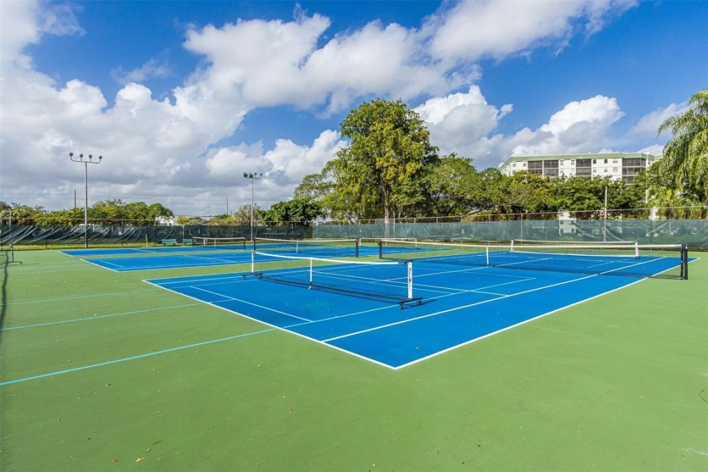 2307 S Cypress Bend Drive, Unit 106, Pompano Beach, FL 33069 Photo