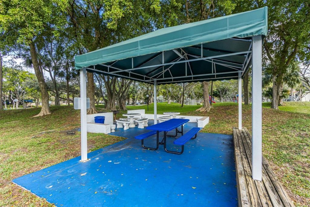 2307 S Cypress Bend Drive, Unit 106, Pompano Beach, FL 33069 Photo