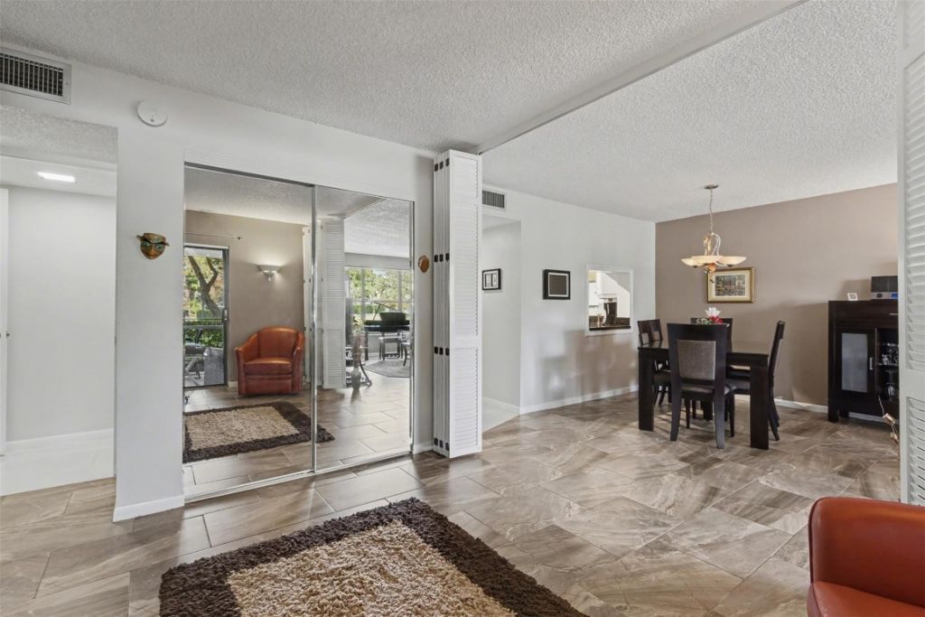 2307 S Cypress Bend Drive, Unit 106, Pompano Beach, FL 33069 Photo
