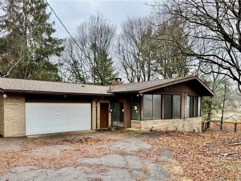 2898 Canton Road, Uniontown, OH 44685 Photo 1