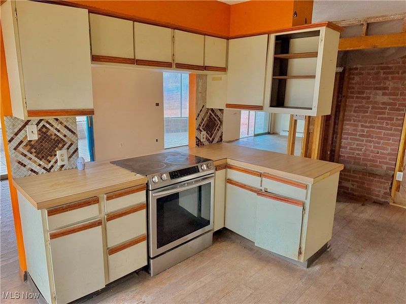 2898 Canton Road, Uniontown, OH 44685 Photo 13