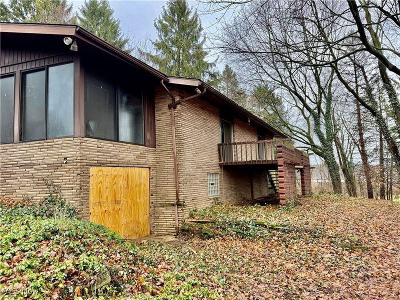 2898 Canton Road, Uniontown, OH 44685 Photo 3