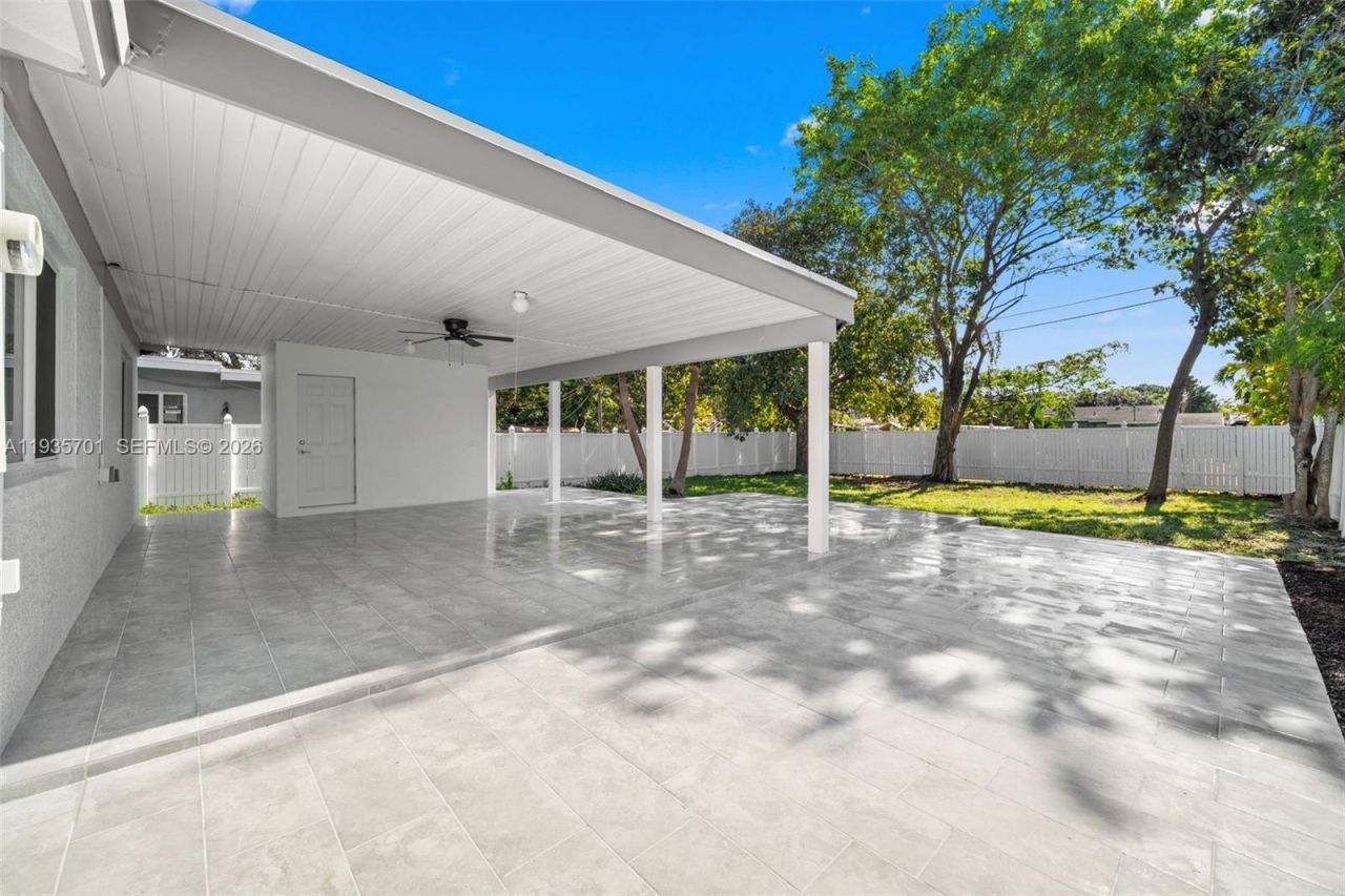 253 SW 4th St, Dania Beach, FL 33004 Photo
