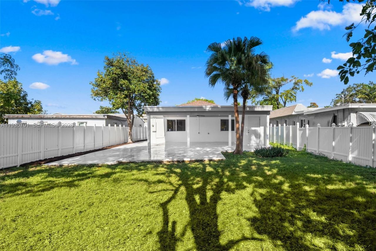 253 SW 4th St, Dania Beach, FL 33004 Photo