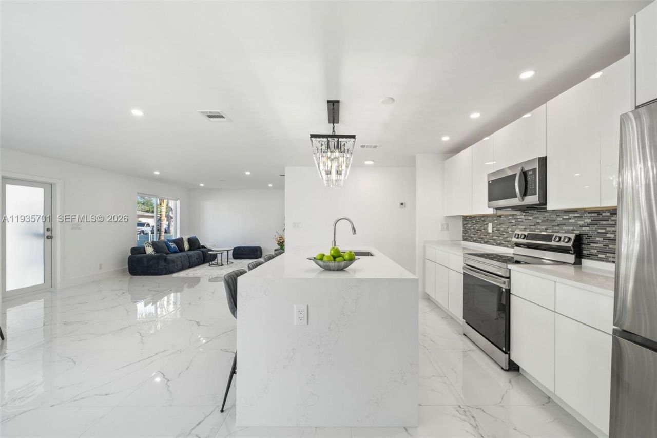 253 SW 4th St, Dania Beach, FL 33004 Photo