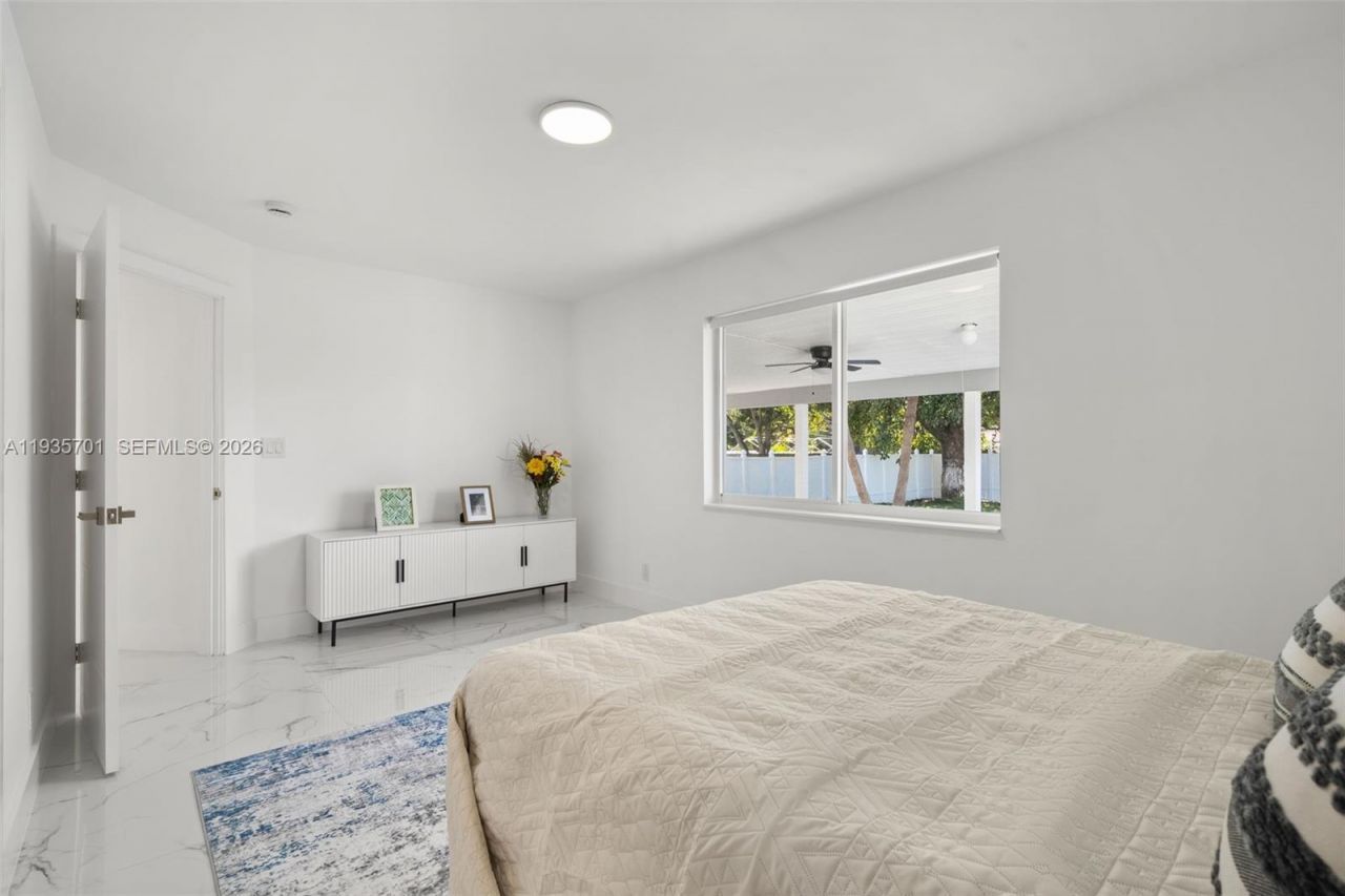 253 SW 4th St, Dania Beach, FL 33004 Photo