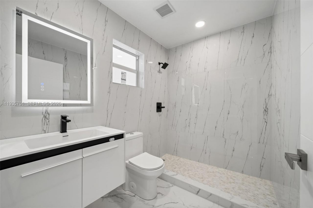 253 SW 4th St, Dania Beach, FL 33004 Photo