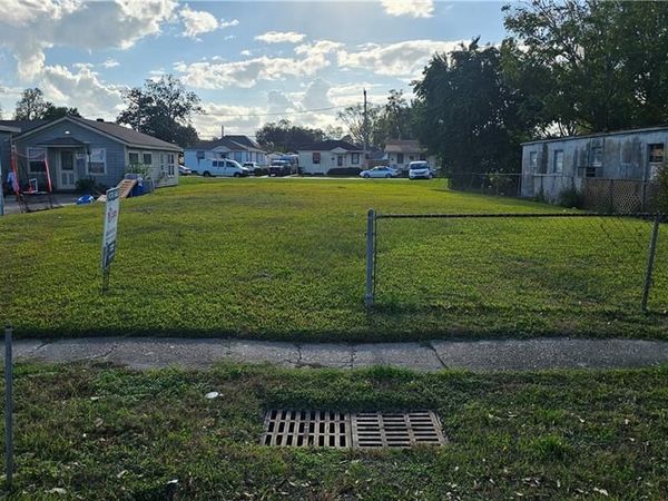 478 OAK Avenue, Harahan, LA 70123