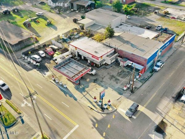 100 S Mcdaniel Street, Enfield, NC 27823