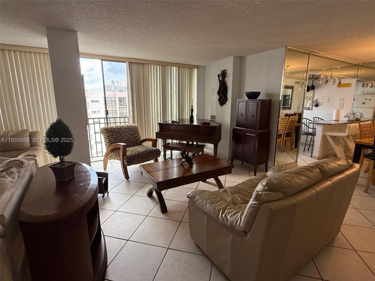 17011 N Bay Rd , Unit 1007, Sunny Isles Beach, FL 33160 Photo