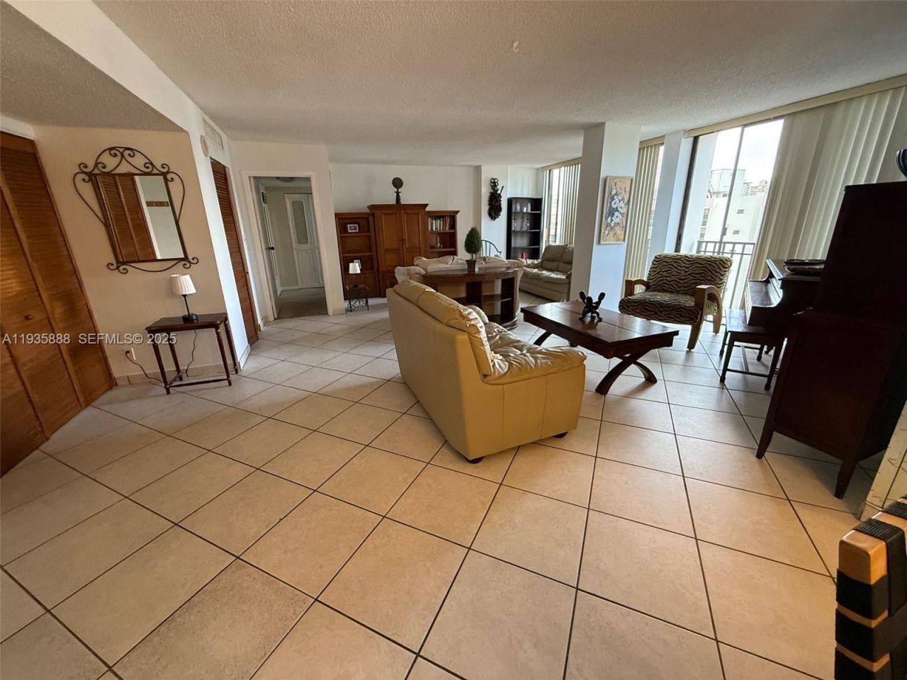 17011 N Bay Rd , Unit 1007, Sunny Isles Beach, FL 33160 Photo