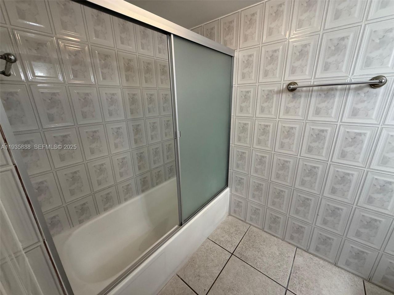 17011 N Bay Rd , Unit 1007, Sunny Isles Beach, FL 33160 Photo