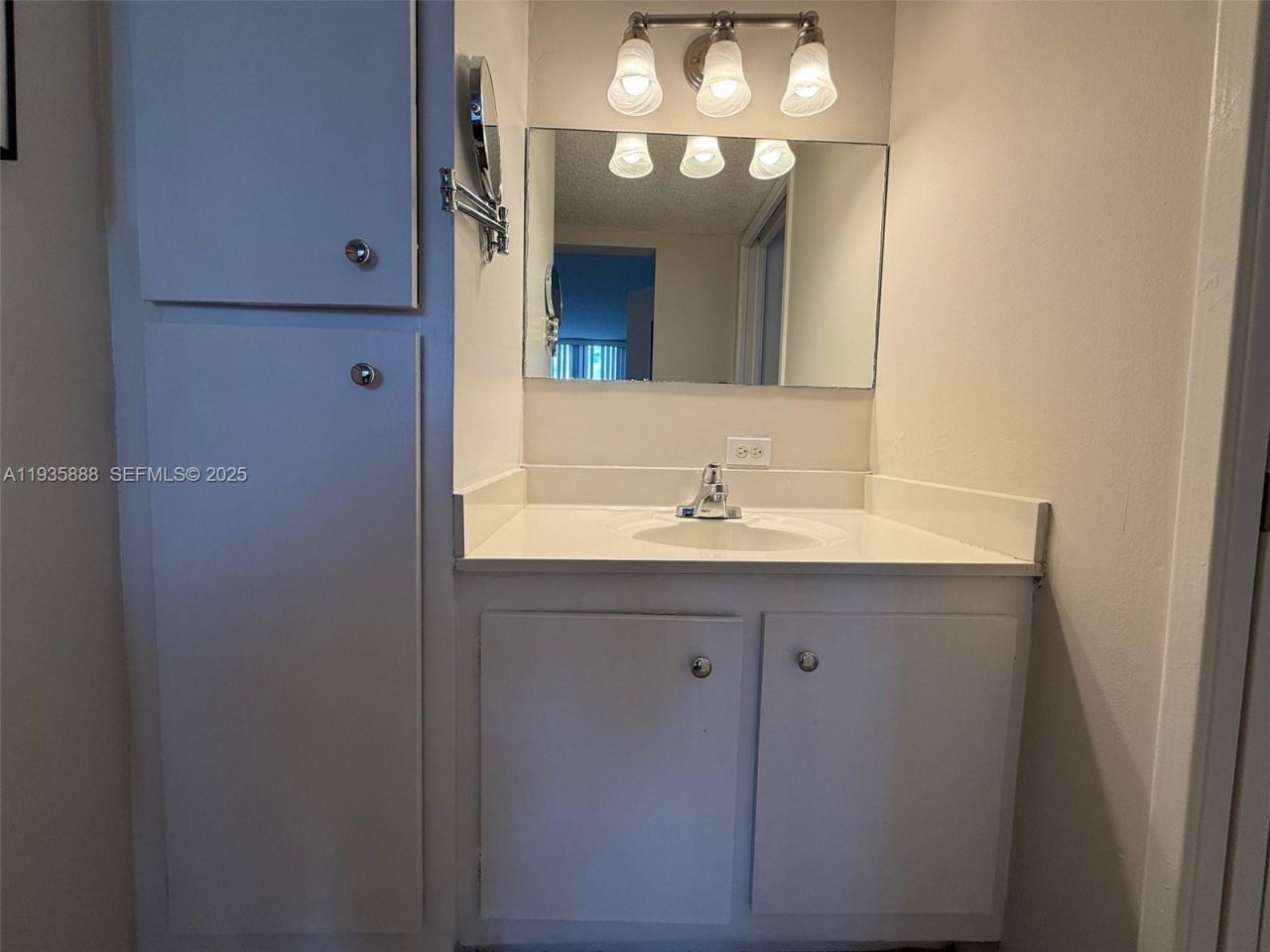 17011 N Bay Rd , Unit 1007, Sunny Isles Beach, FL 33160 Photo