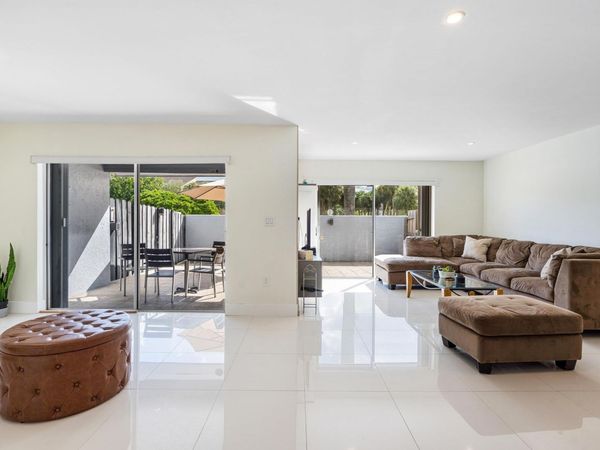 9703 SW 142nd Ct, Miami, FL 33186