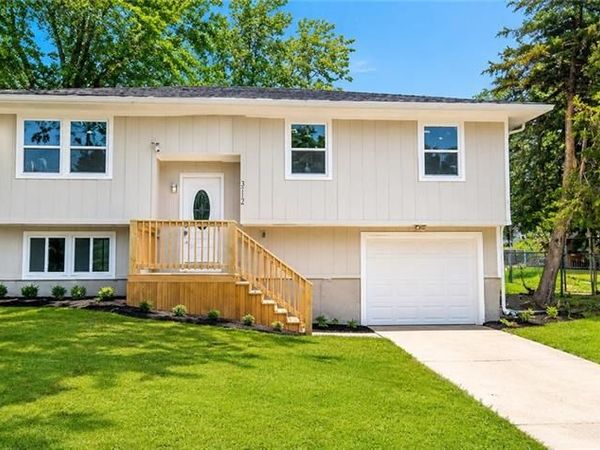312 W Martin Street, Edgerton, KS 66021