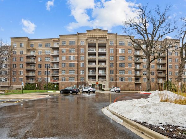 Unit 311, Bloomingdale, IL 60108