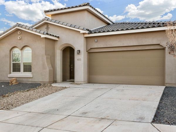 4113 Mountain Trail Loop NE, Rio Rancho, NM 87144