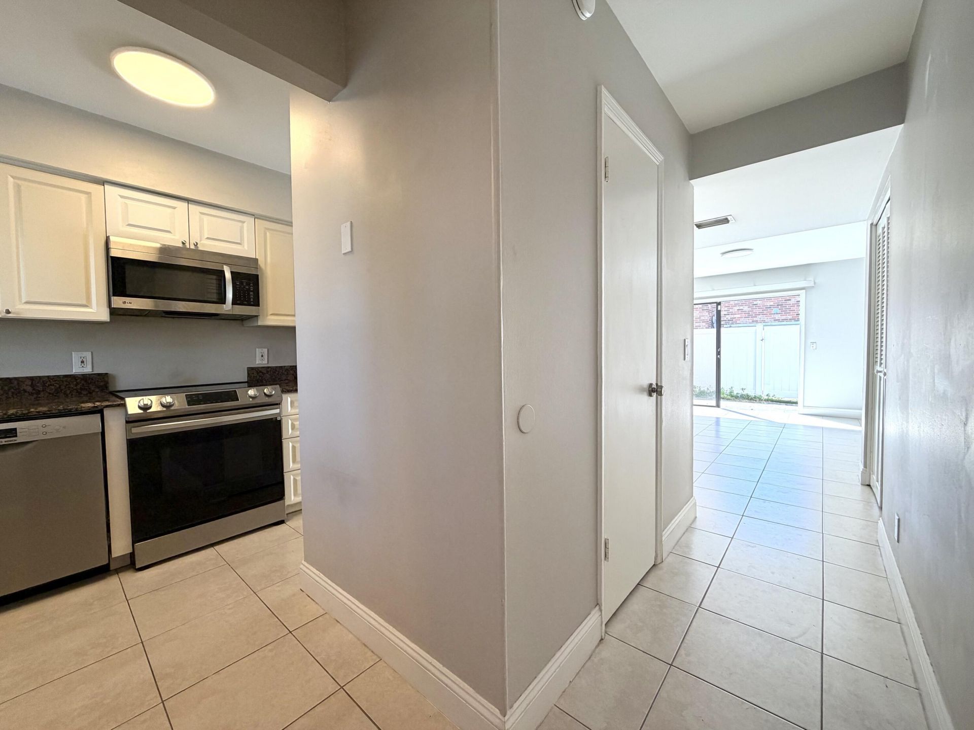 413 N Cypress Drive, Unit 4, Tequesta, FL 33469 Photo