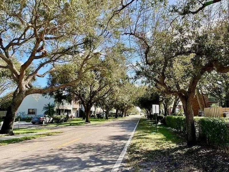 413 N Cypress Drive, Unit 4, Tequesta, FL 33469 Photo