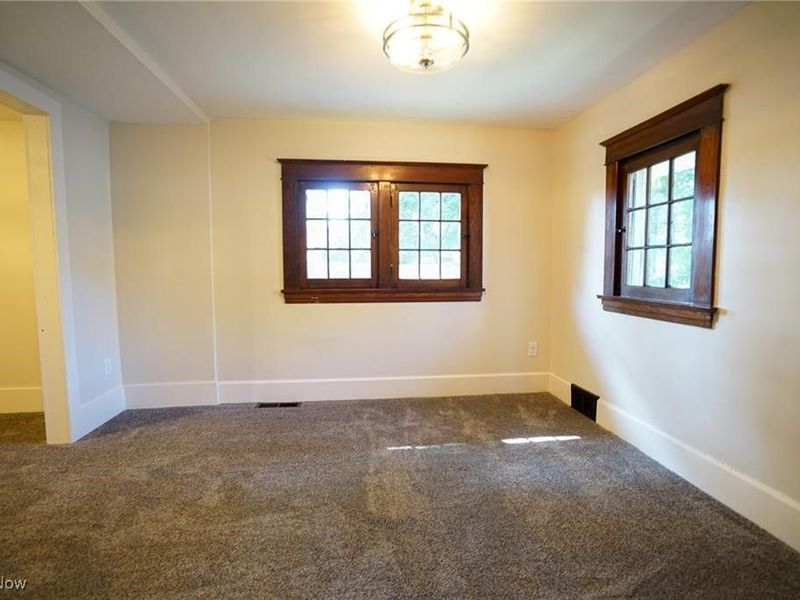 359 Potomac Avenue, Youngstown, OH 44507 Photo 17