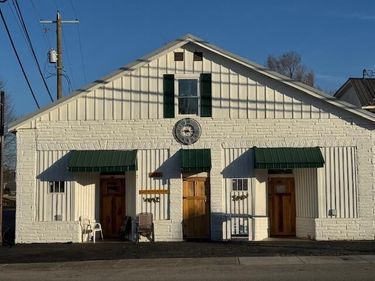 175 S Main Street, Whitley City, KY 42653