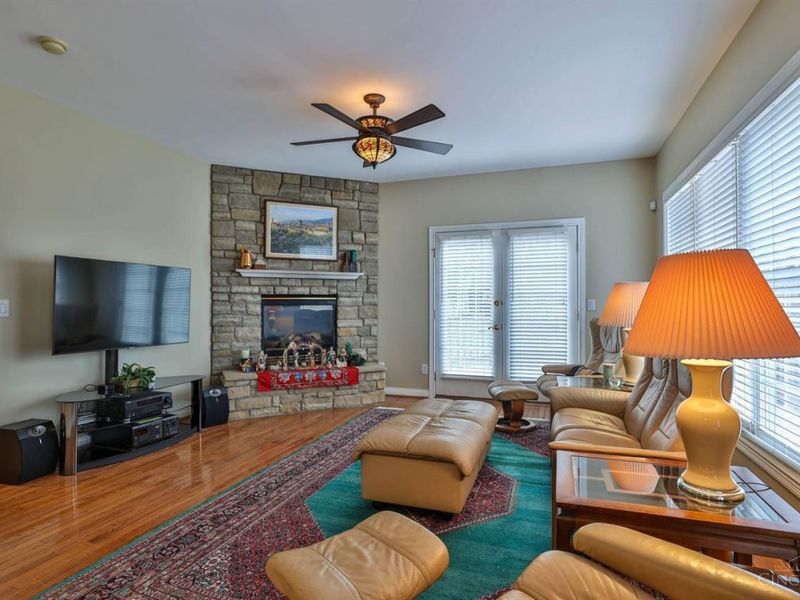 885 Southerness Drive, Pierce Twp, OH 45245 Photo 10