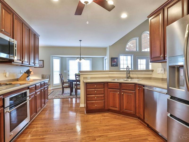 885 Southerness Drive, Pierce Twp, OH 45245 Photo 18