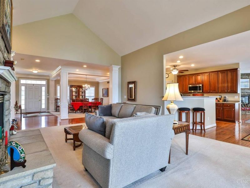 885 Southerness Drive, Pierce Twp, OH 45245 Photo 9