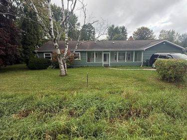 3176 E Fisher Road, Bay City, MI 48706