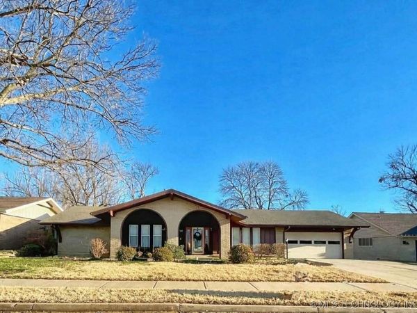 7058 E 52 Place, Tulsa, OK 74145