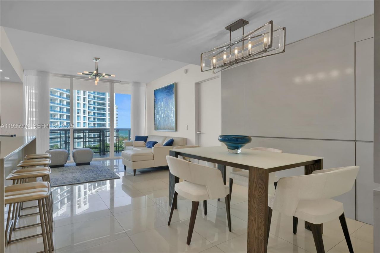 5875 Collins Ave, Unit 1003, Miami Beach, FL 33140 Photo
