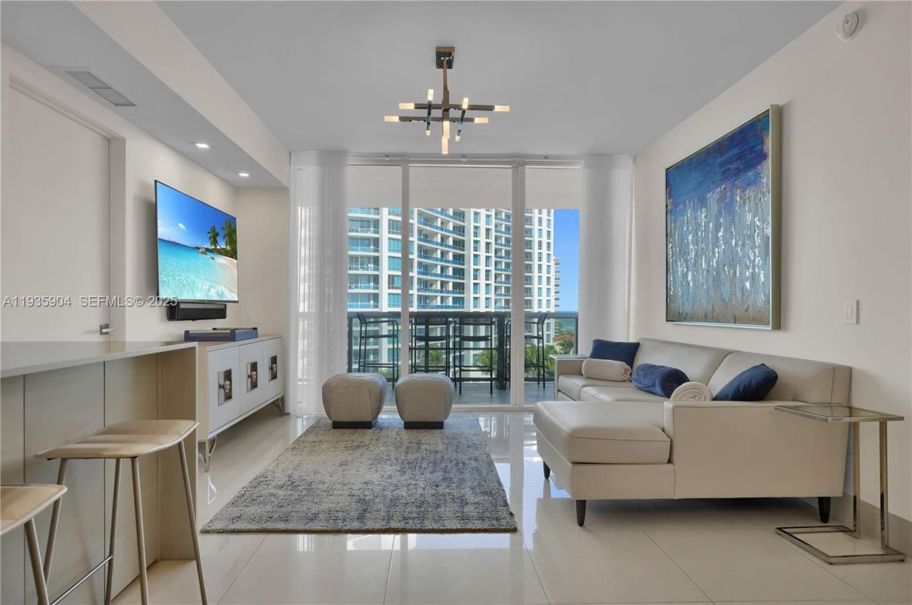 5875 Collins Ave, Unit 1003, Miami Beach, FL 33140 Photo