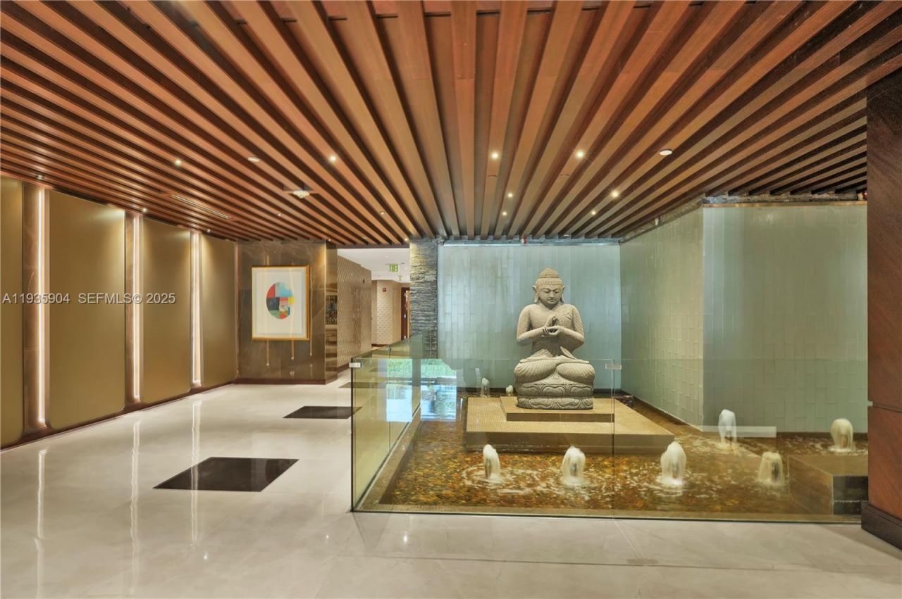 5875 Collins Ave, Unit 1003, Miami Beach, FL 33140 Photo