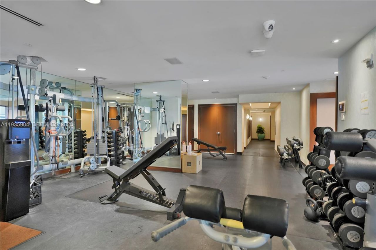 5875 Collins Ave, Unit 1003, Miami Beach, FL 33140 Photo