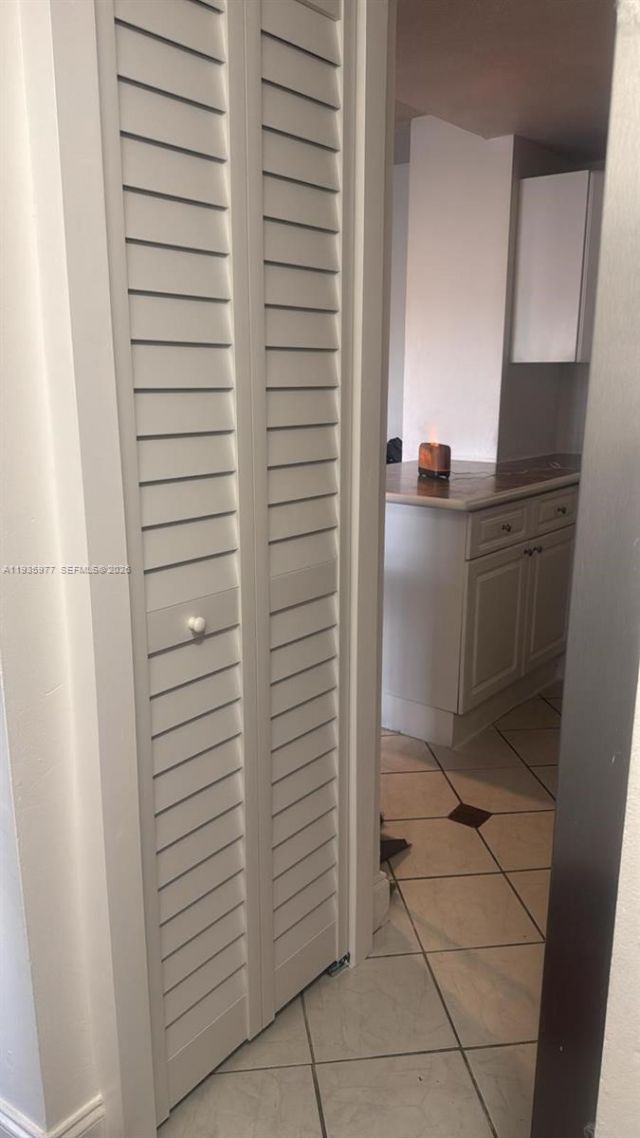 8897 Fontainebleau Blvd, Unit 408, Miami, FL 33172 Photo