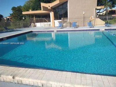 8897 Fontainebleau Blvd, Unit 408, Miami, FL 33172 Photo