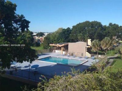 8897 Fontainebleau Blvd, Unit 408, Miami, FL 33172 Photo