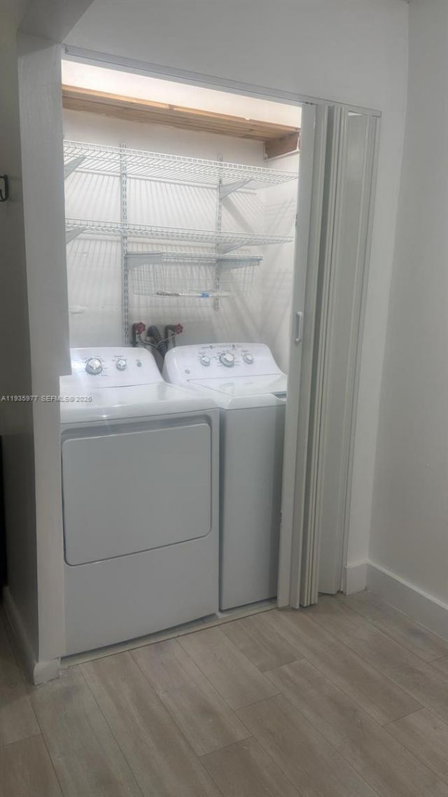 8897 Fontainebleau Blvd, Unit 408, Miami, FL 33172 Photo